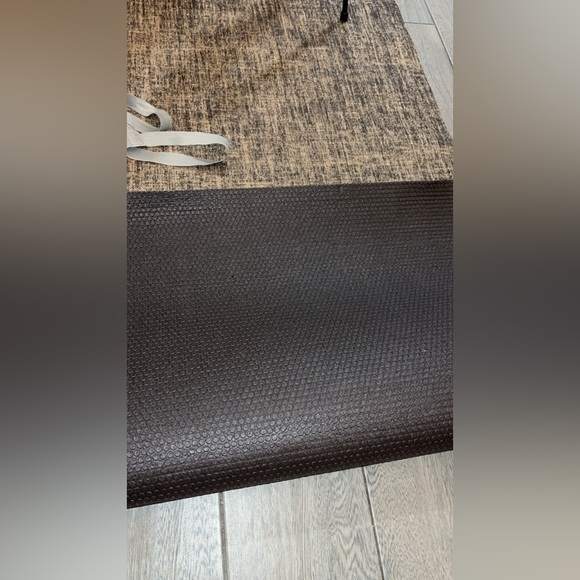 Hotworx Hemp Fiber Yoga Mat - Picture 5 of 6